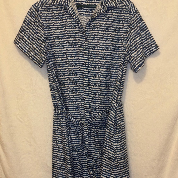 Tucker Navy and White Patterned Dress - Picture 8 of 9